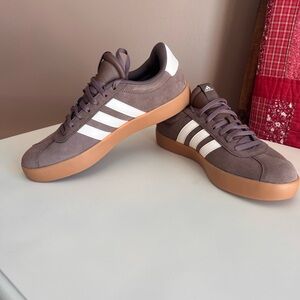 Adidas VL Court 3.0 Sneakers in Brown and White